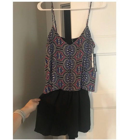 Patterned Romper - Picture 1 of 2